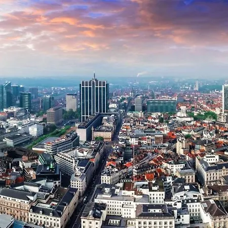 Apartament Charming In + 62 M² + City View